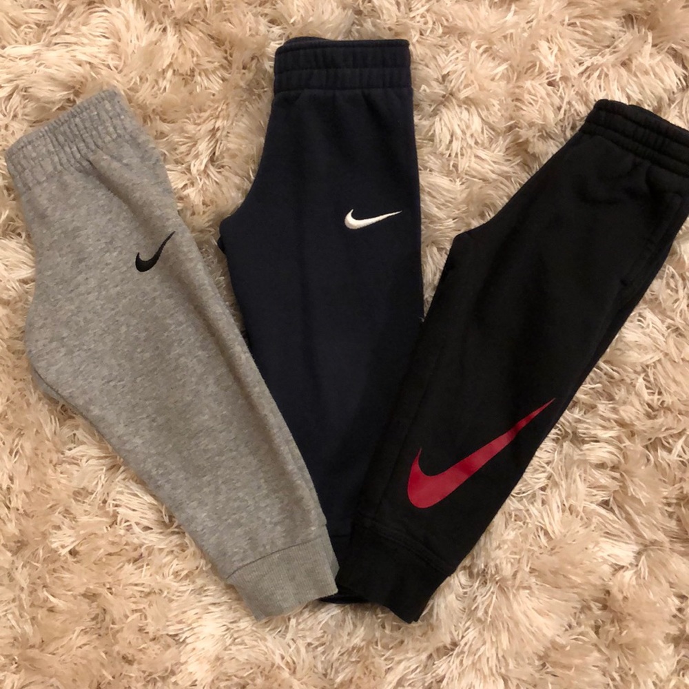 Nike Sweatpants (3)